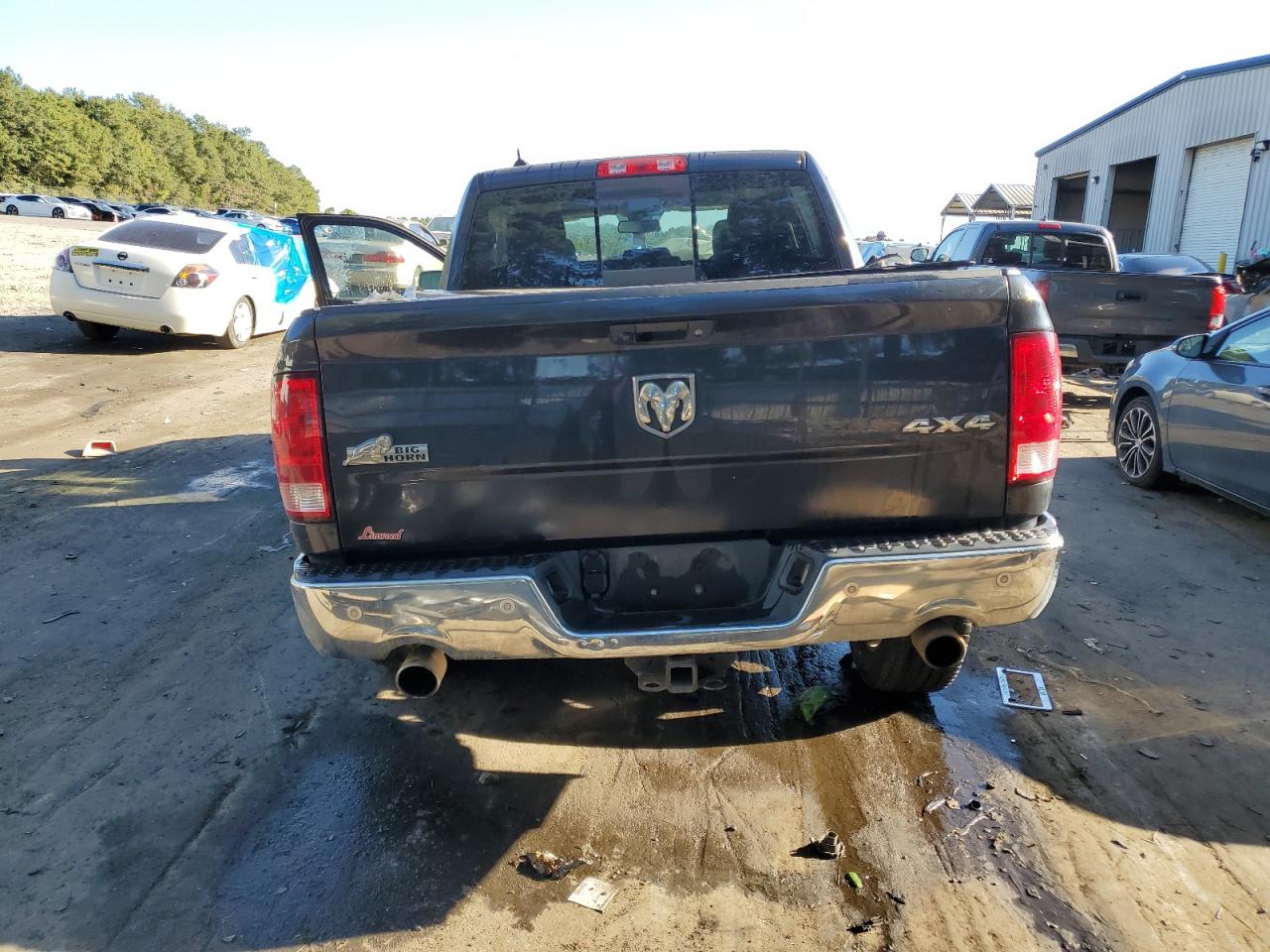 2017 RAM 1500 - Image 6