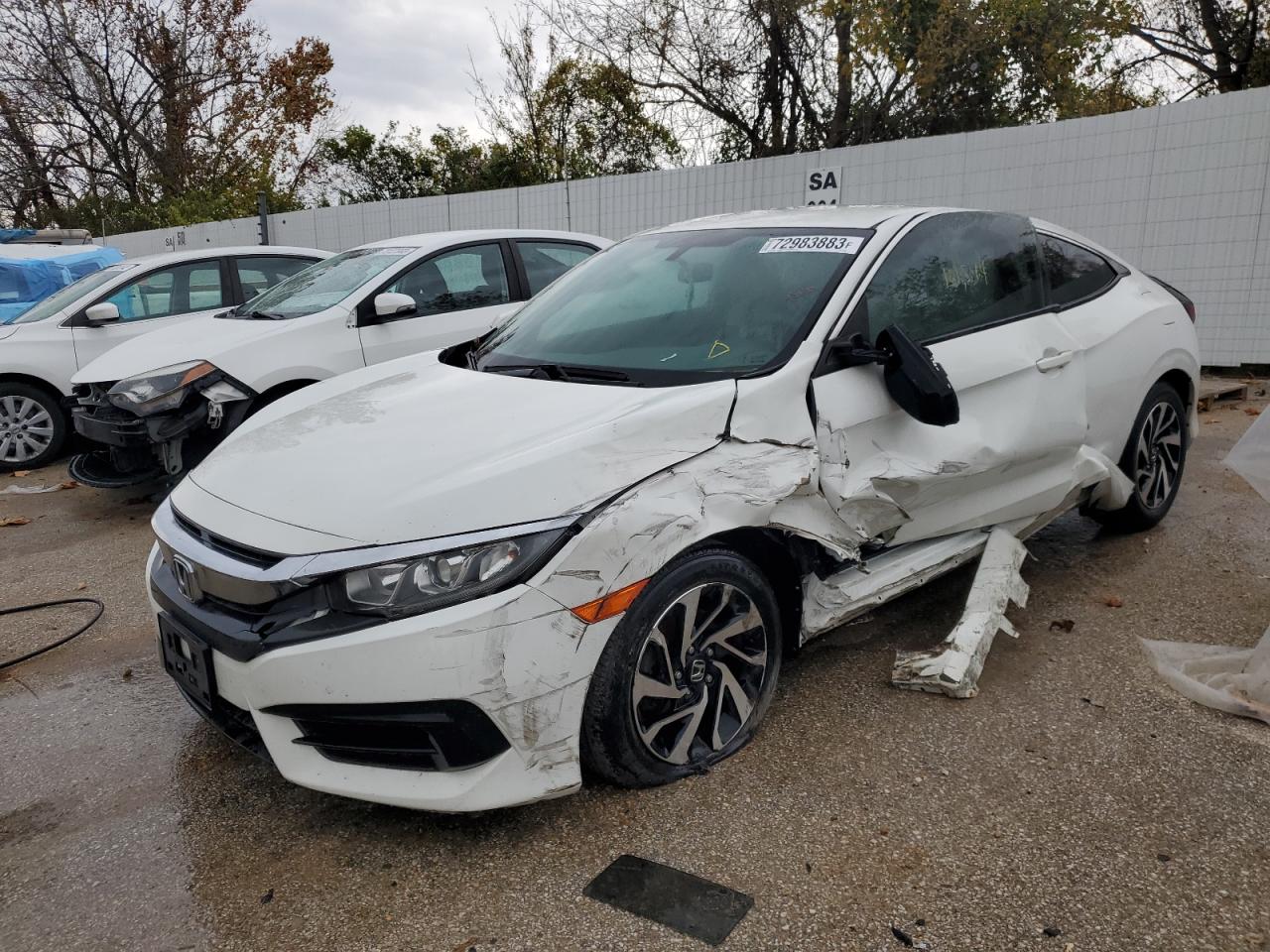 2HGFC4B52GH305203 2016 Honda Civic Lx