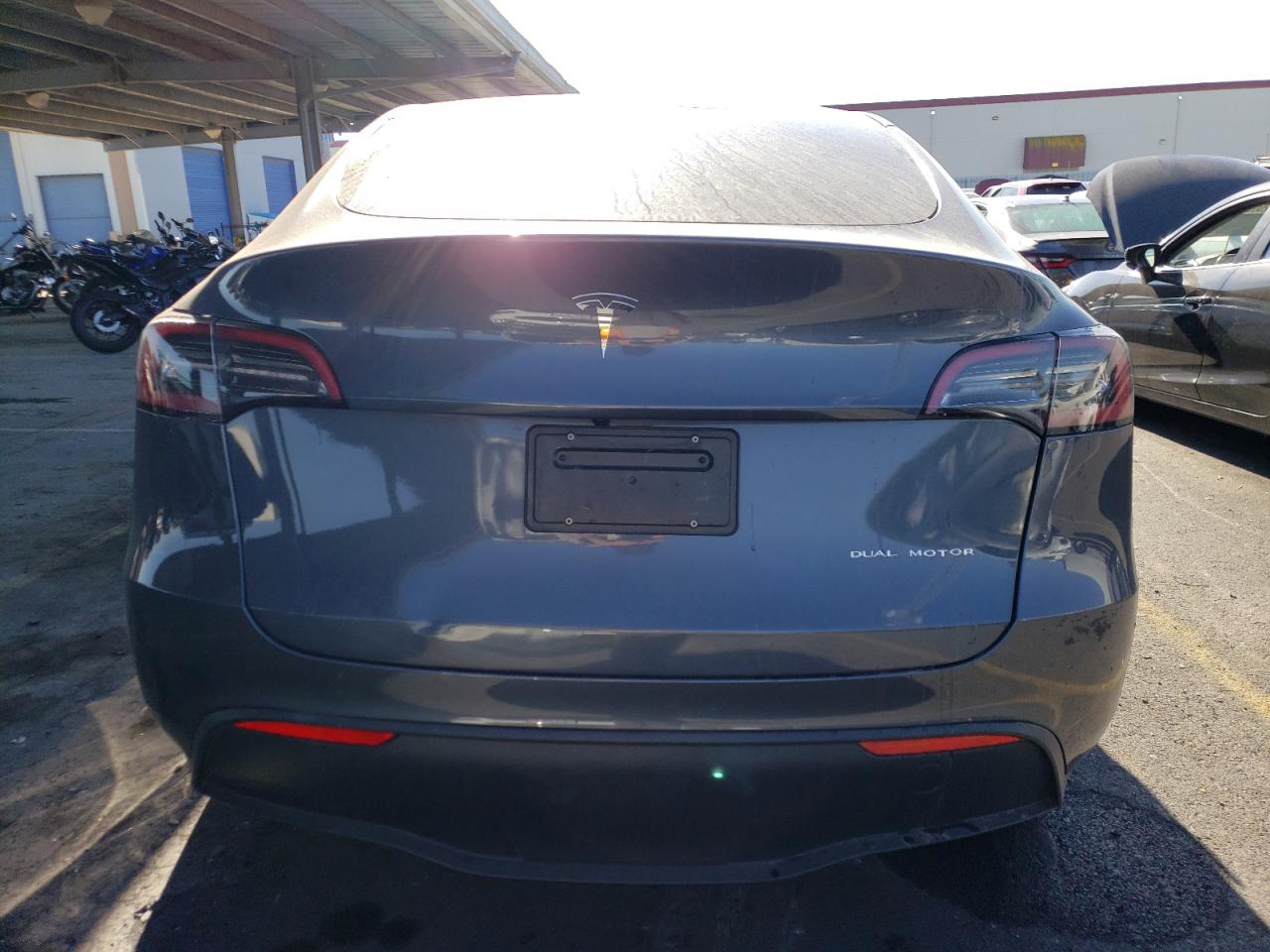 2023 Tesla Model Y VIN: 7SAYGDEE4PF639961 Lot: 72601913