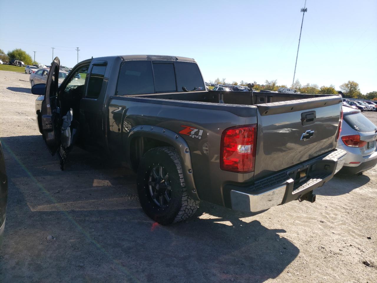 2011 Chevrolet Silverado K1500 Lt VIN: 1GCRKSE39BZ332288 Lot: 71900933