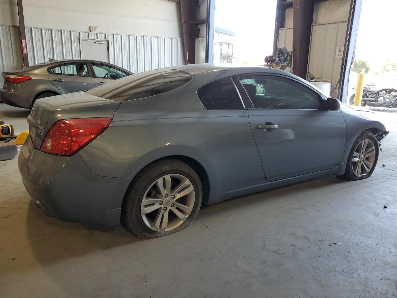 2010 Nissan Altima - Image 3