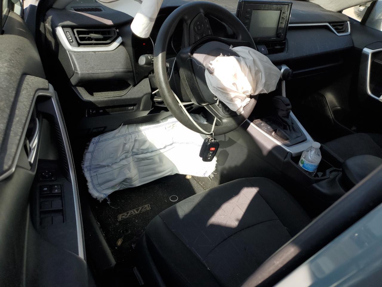 2021 Toyota Rav4 Xle VIN: 2T3W1RFV4MW142321 Lot: 71136613