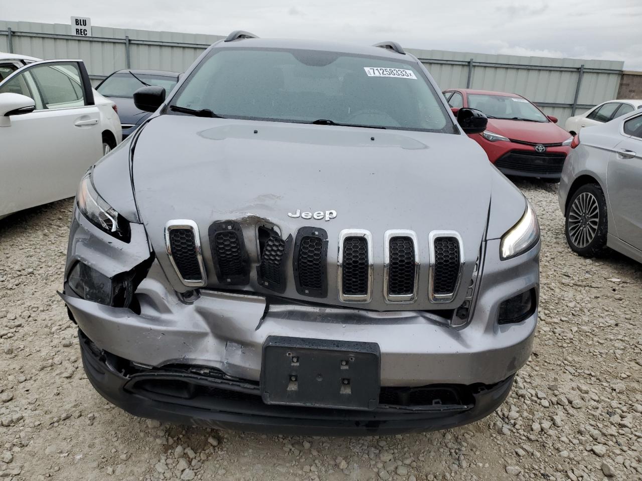 2017 Jeep Cherokee Sport VIN: 1C4PJLAB2HW585492 Lot: 71258333