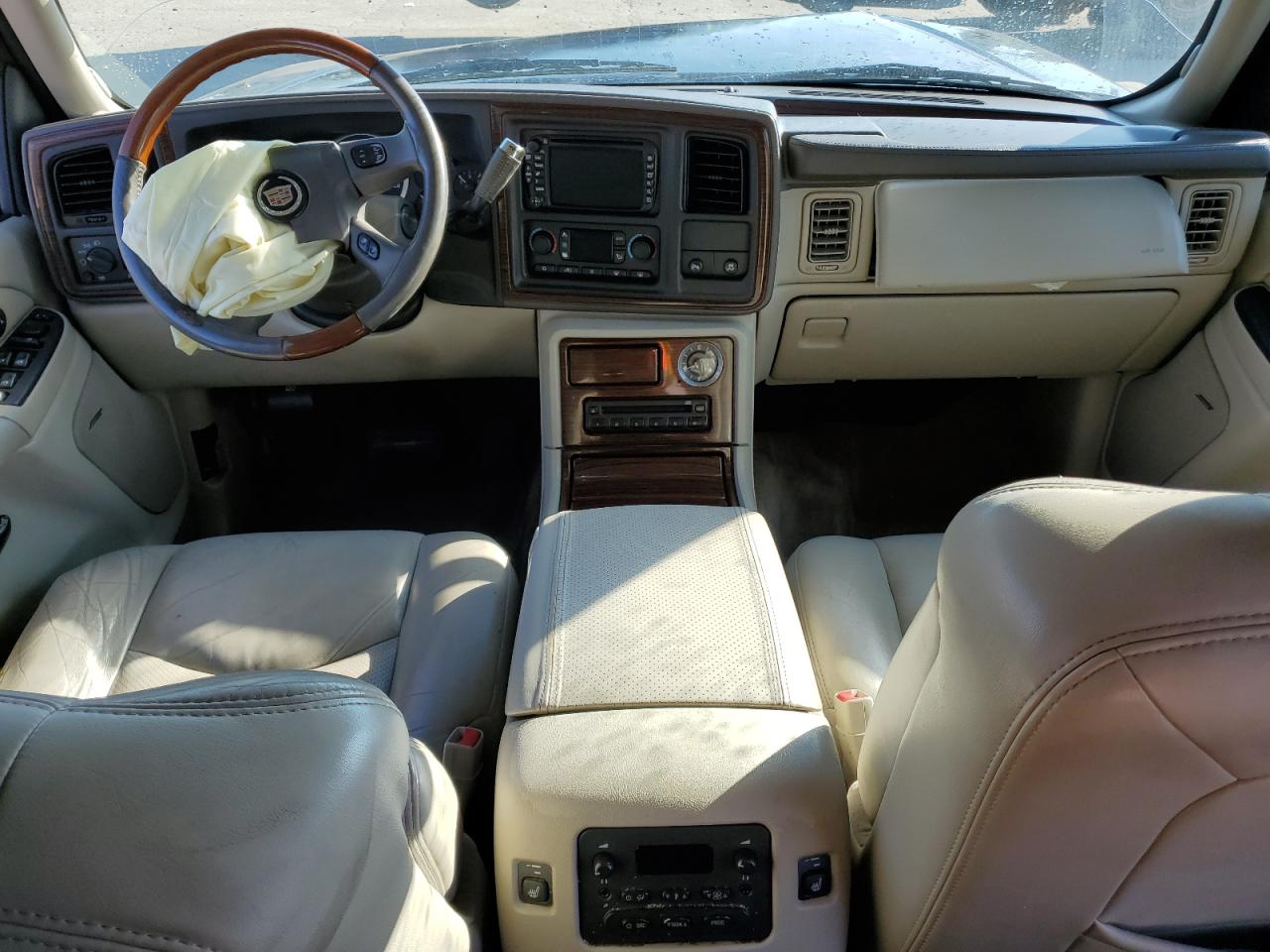 2004 Cadillac Escalade Luxury VIN: 1GYEK63NX4R284503 Lot: 51478885