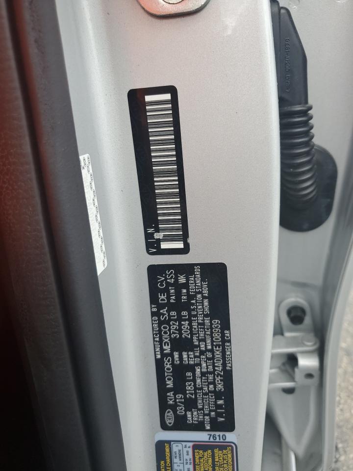 2019 Kia Forte - Image 12
