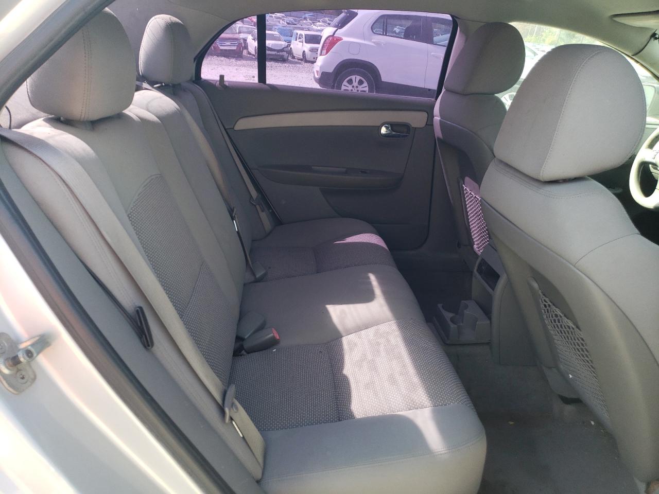 2011 Chevrolet Malibu - Image 10