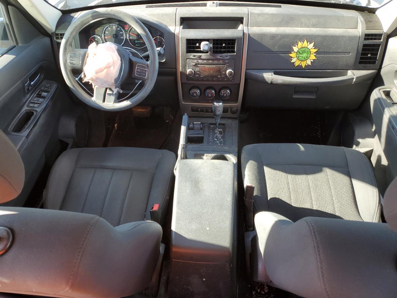 2012 Jeep Liberty (North America) - Image 8