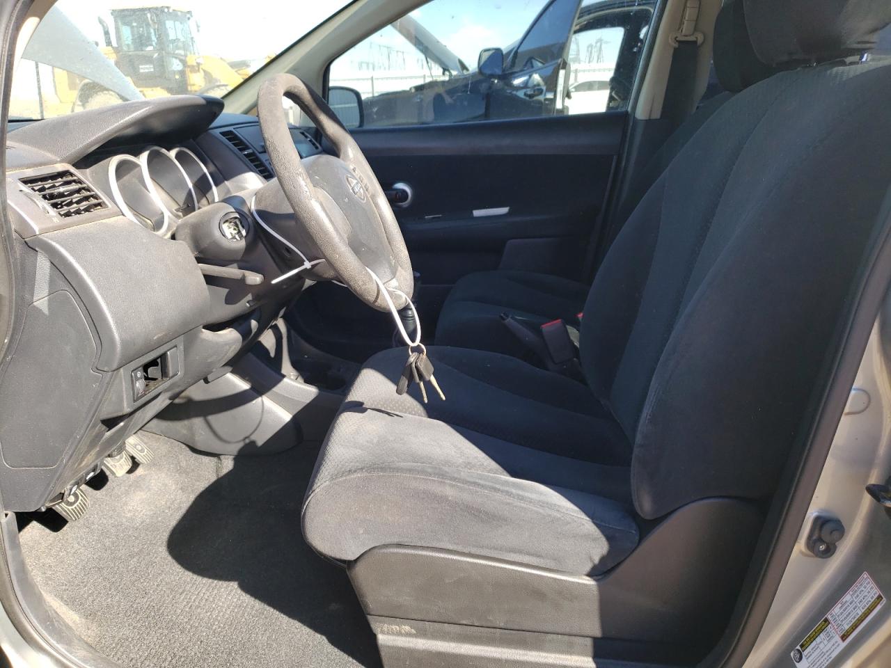 2011 Nissan Versa - Image 7