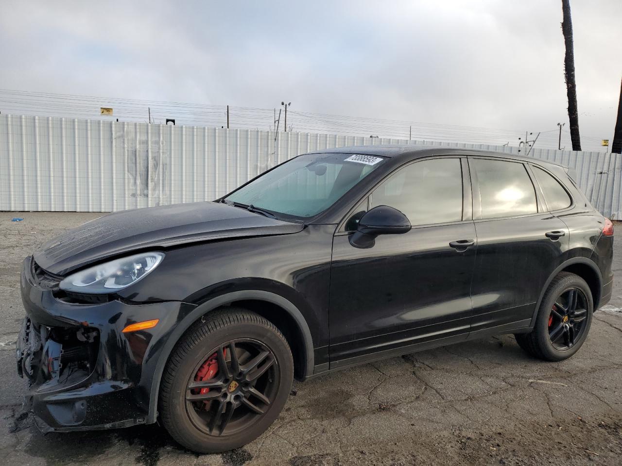 WP1AA2A2XGLA02861 2016 Porsche Cayenne