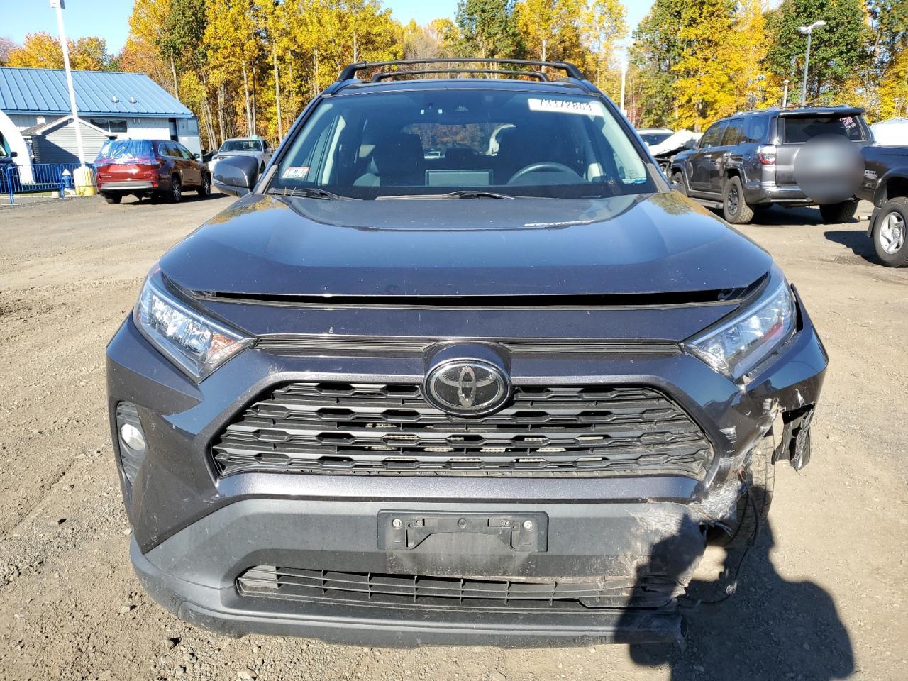 2T3P1RFV2KW037035 2019 Toyota Rav4 Xle