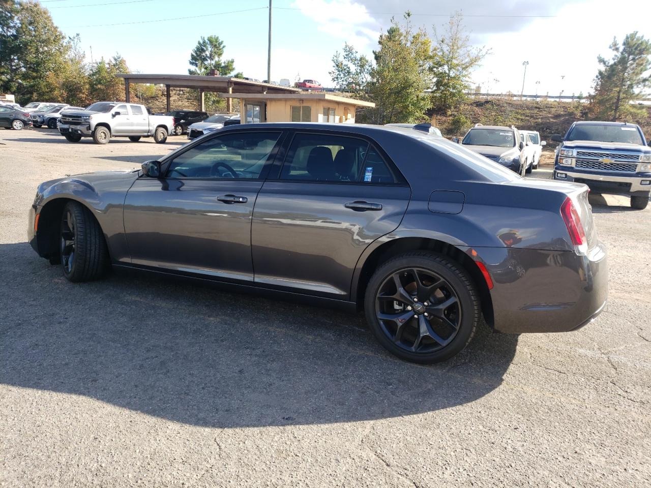 2022 Chrysler 300 Touring VIN: 2C3CCAAG0NH209879 Lot: 73353433