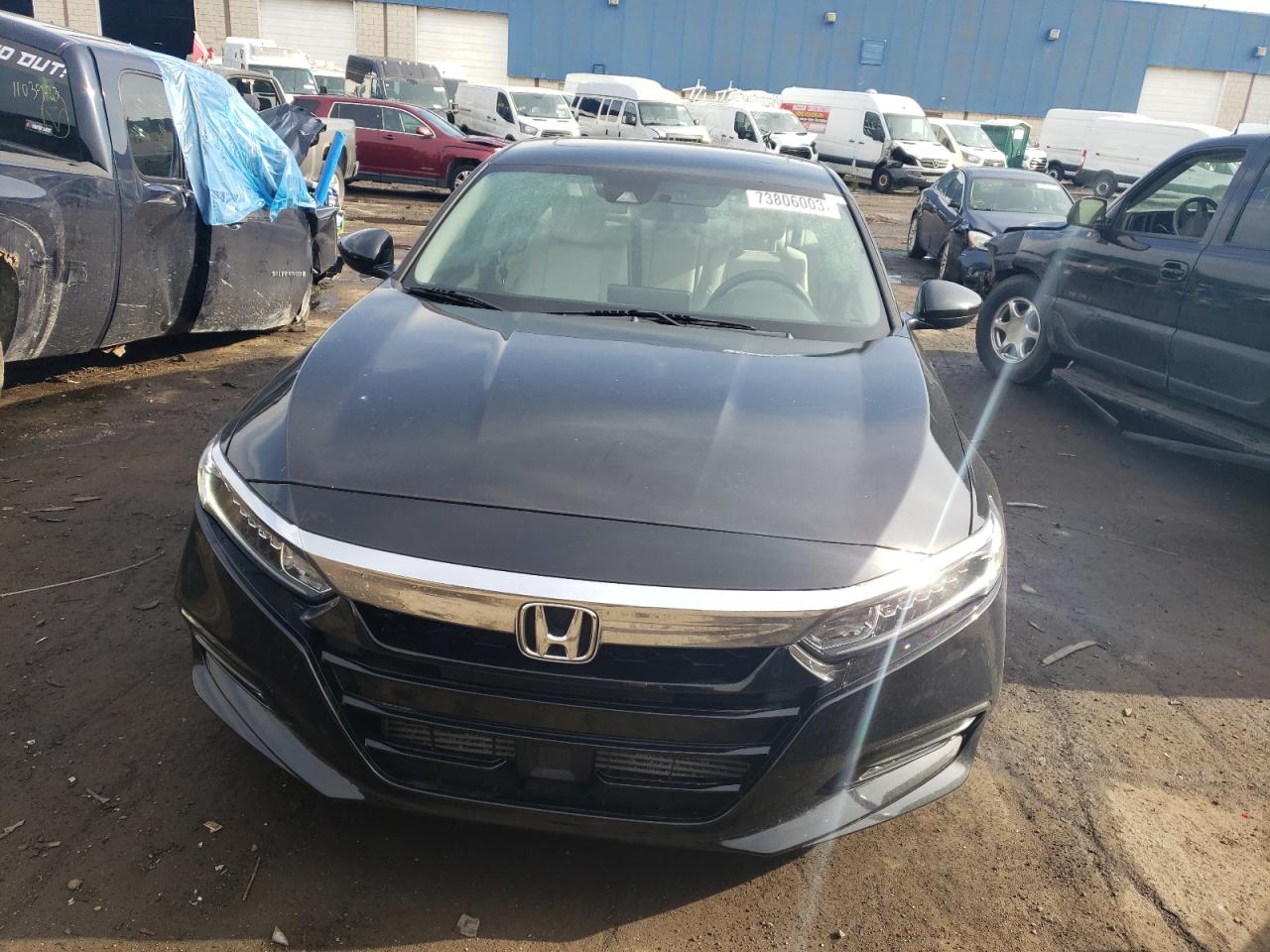 1HGCV1F44JA026838 2018 Honda Accord Ex