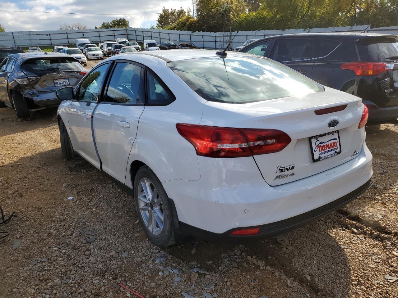 2016 Ford Focus Se VIN: 1FADP3F28GL253587 Lot: 74219353