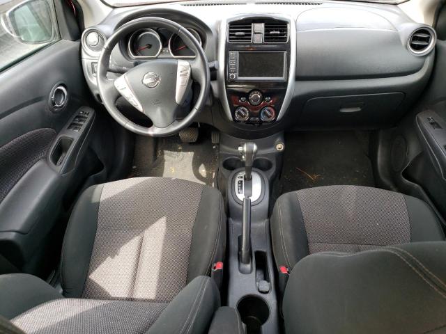  NISSAN VERSA 2019 Червоний