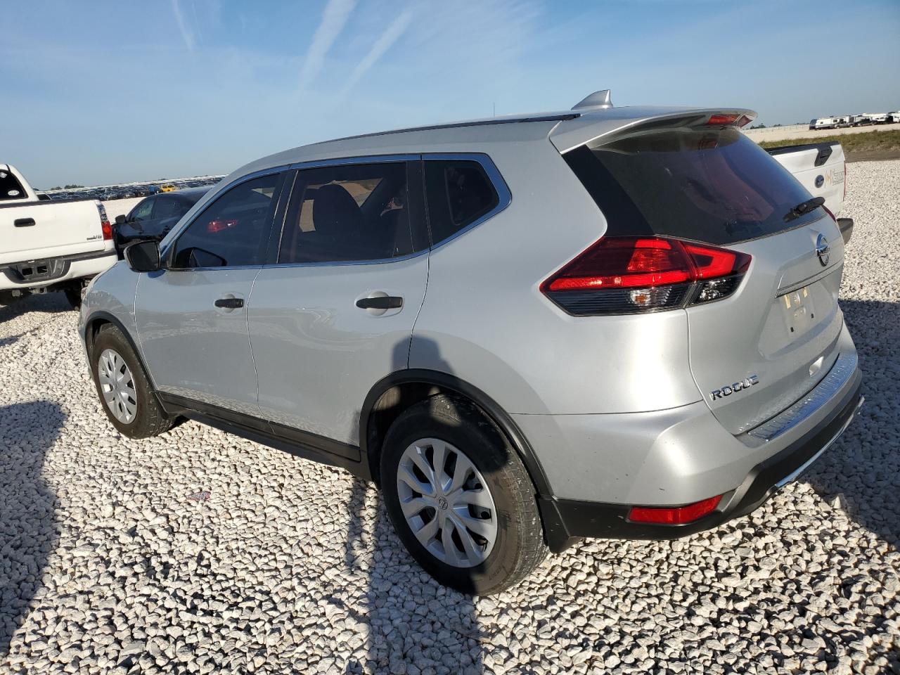 2017 Nissan Rogue S VIN: 5N1AT2MT5HC882042 Lot: 73328503