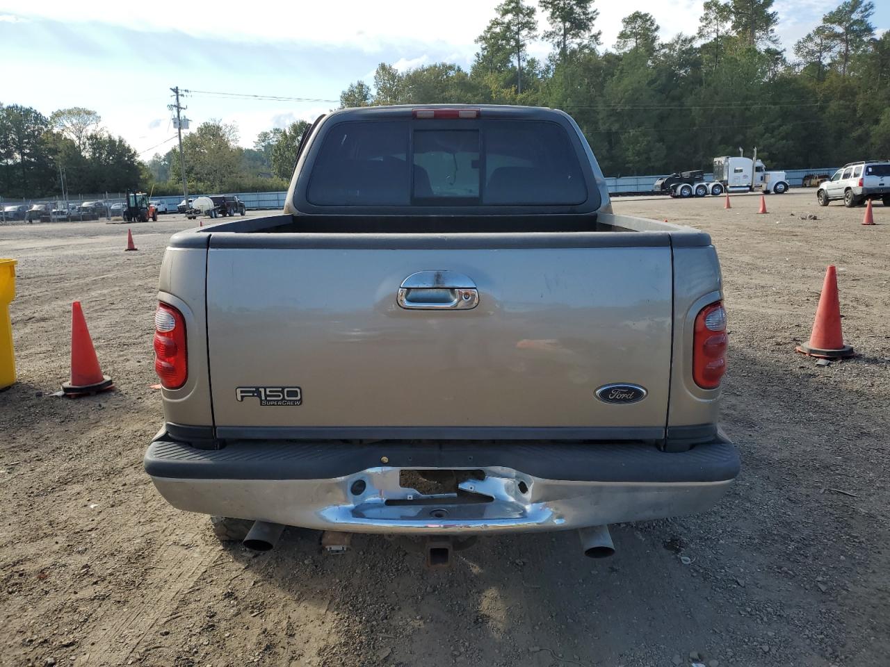 2001 Ford F150 Supercrew VIN: 1FTRW08L81KF50394 Lot: 72410653