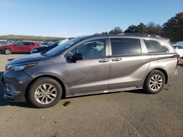 2022 Toyota Sienna Xle na sprzedaż w Brookhaven, NY - Front End