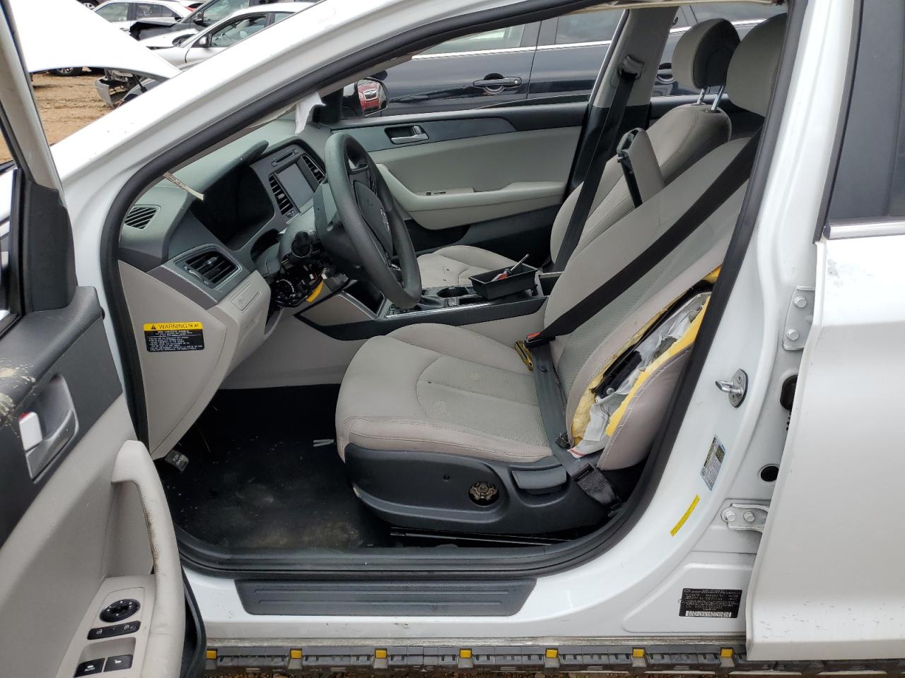 2016 Hyundai Sonata - Image 7