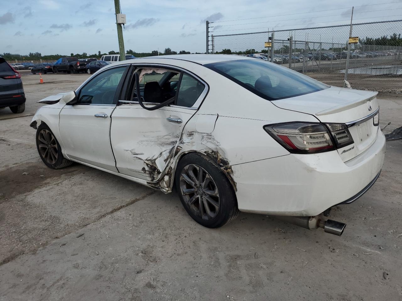 2014 Honda Accord - Image 2