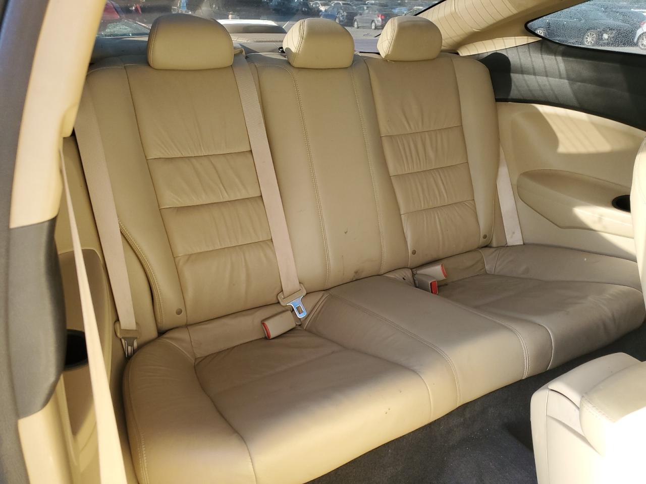 2010 Honda Accord - Image 11