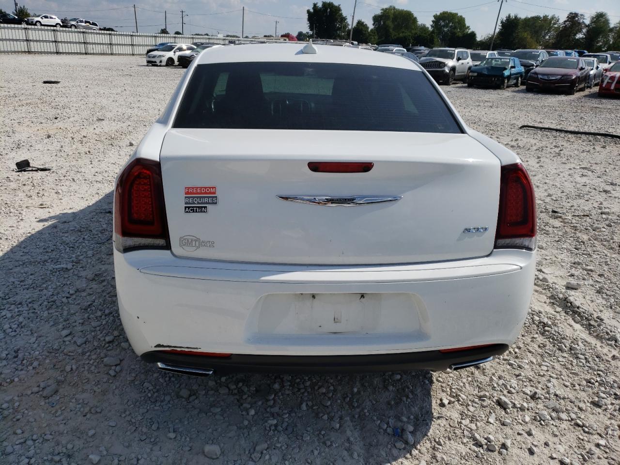 2C3CCAAG3JH279113 2018 Chrysler 300 Touring