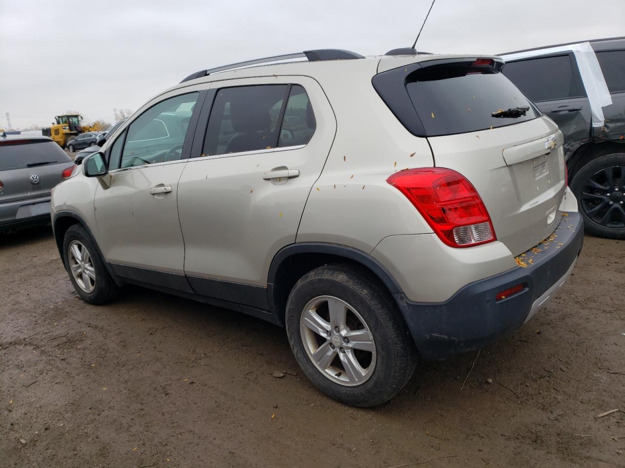 3GNCJPSB9GL247314 2016 CHEVROLET TRAX - Image 2