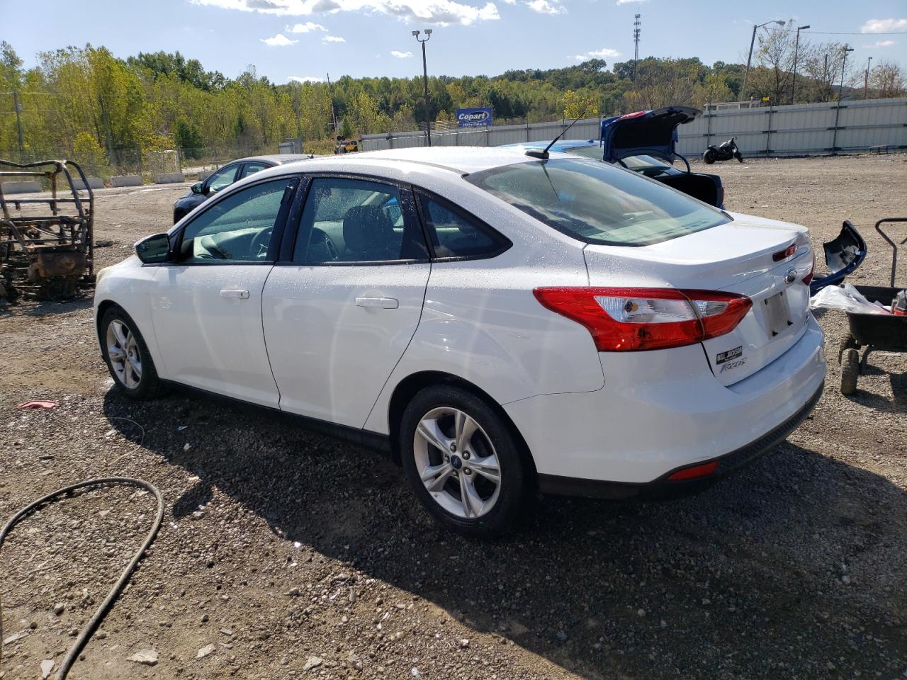 VIN 1FADP3F27EL457648 2014 FORD FOCUS no.2