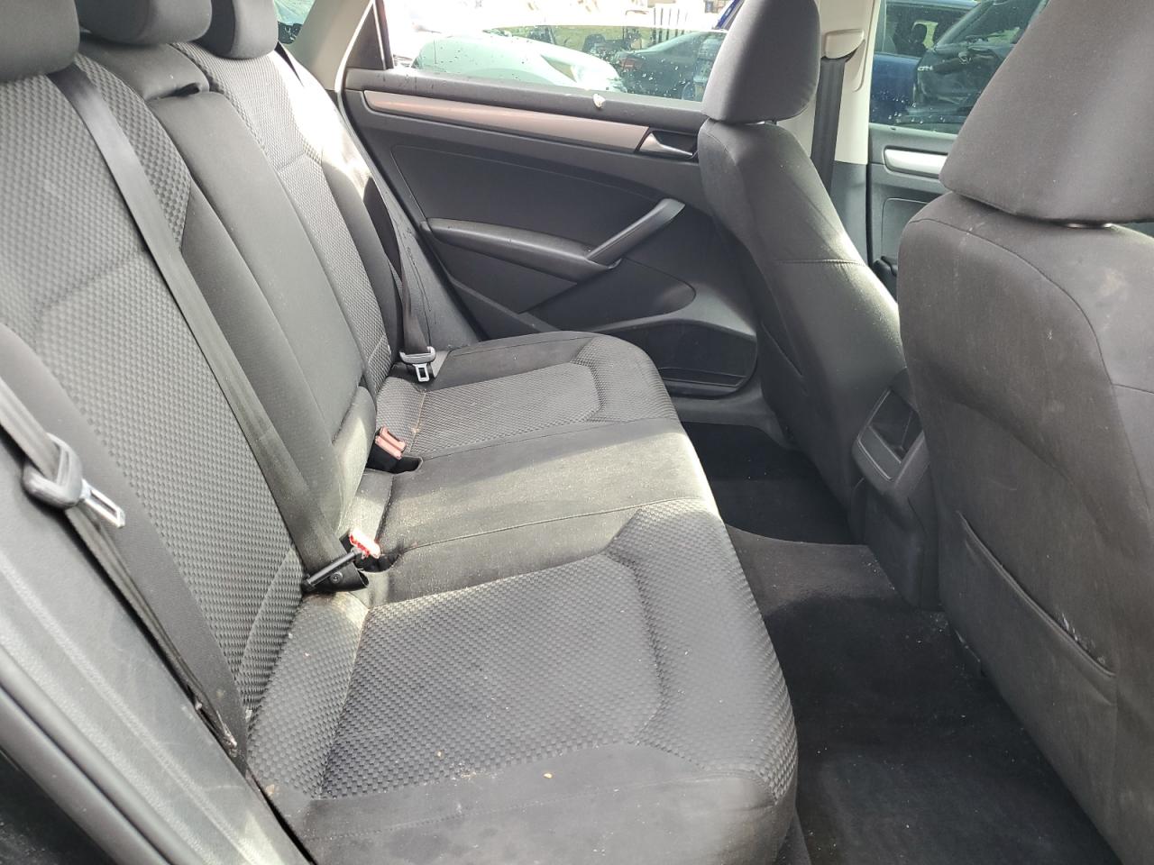 2013 Volkswagen Passat S VIN: 1VWAH7A34DC039464 Lot: 72738423