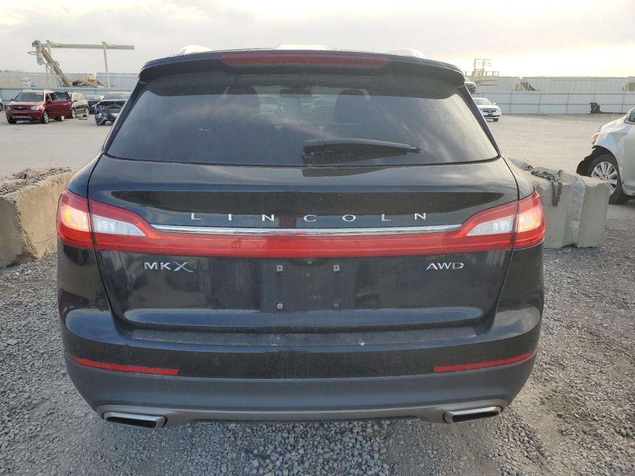 2016 Lincoln Mkx Reserve VIN: 2LMTJ8LR0GBL67217 Lot: 69450923