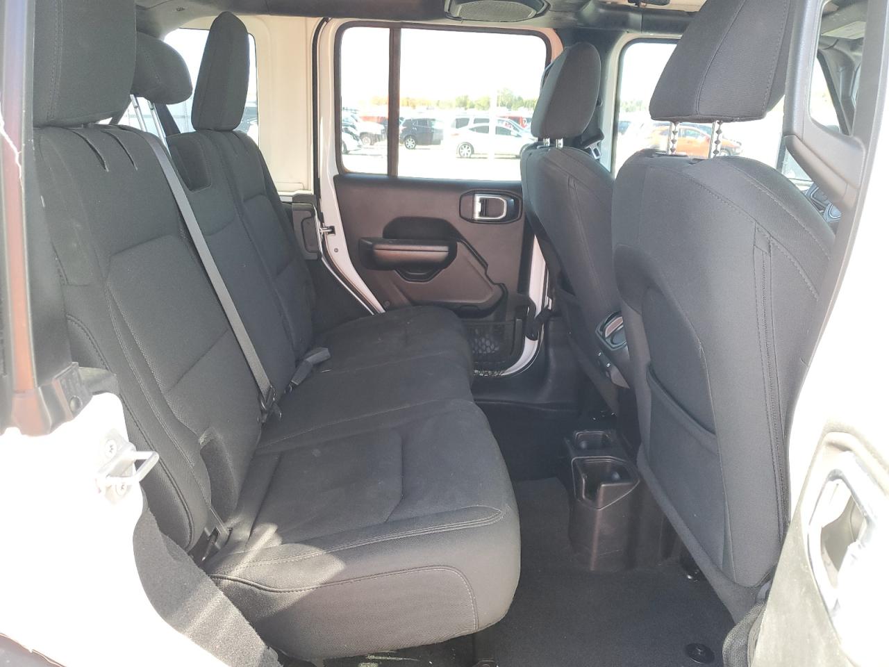 2018 Jeep Wrangler Unlimited Sport VIN: 1C4HJXDG7JW145924 Lot: 79872934