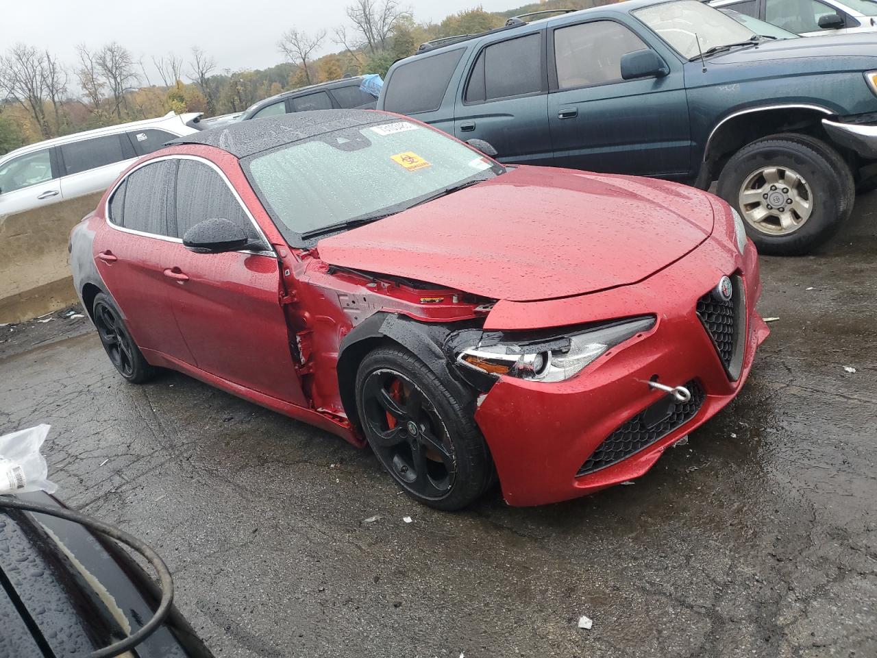 ZARFAEEN0H7548596 2017 Alfa Romeo Giulia Ti Q4