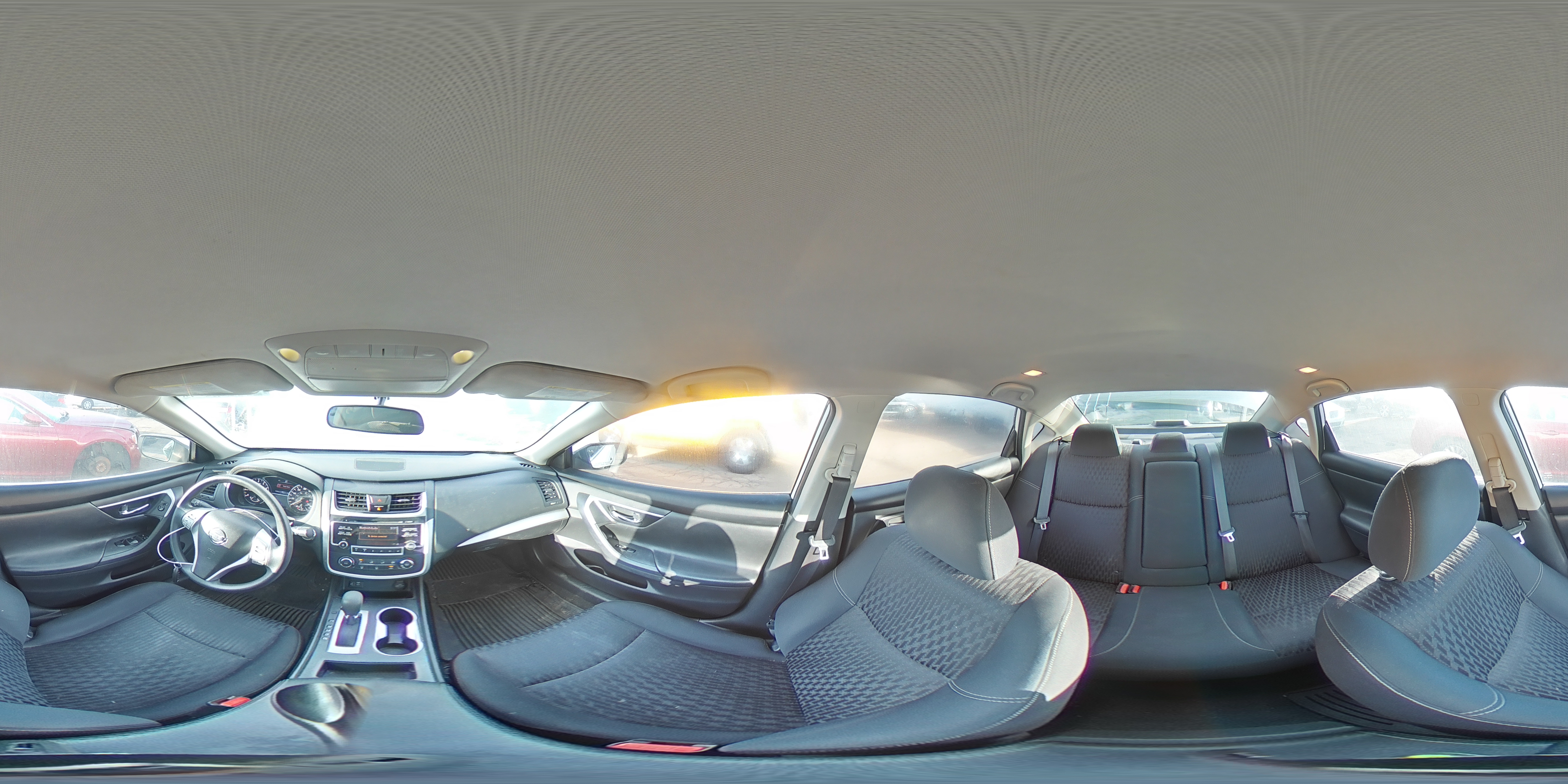 2018 Nissan Altima - Image 13