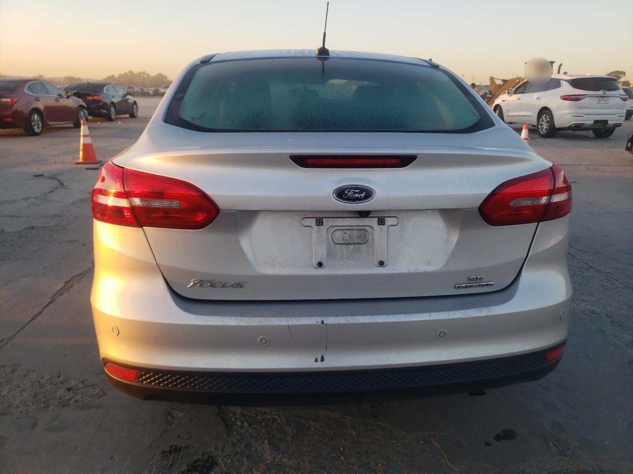 2016 Ford Focus Se VIN: 1FADP3F24GL233790 Lot: 73770794