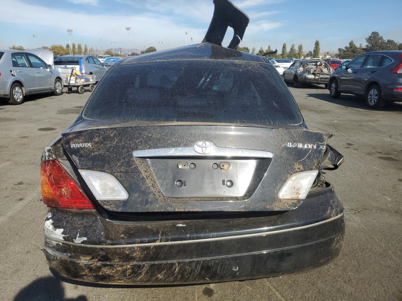 2000 Toyota Avalon - Image 6