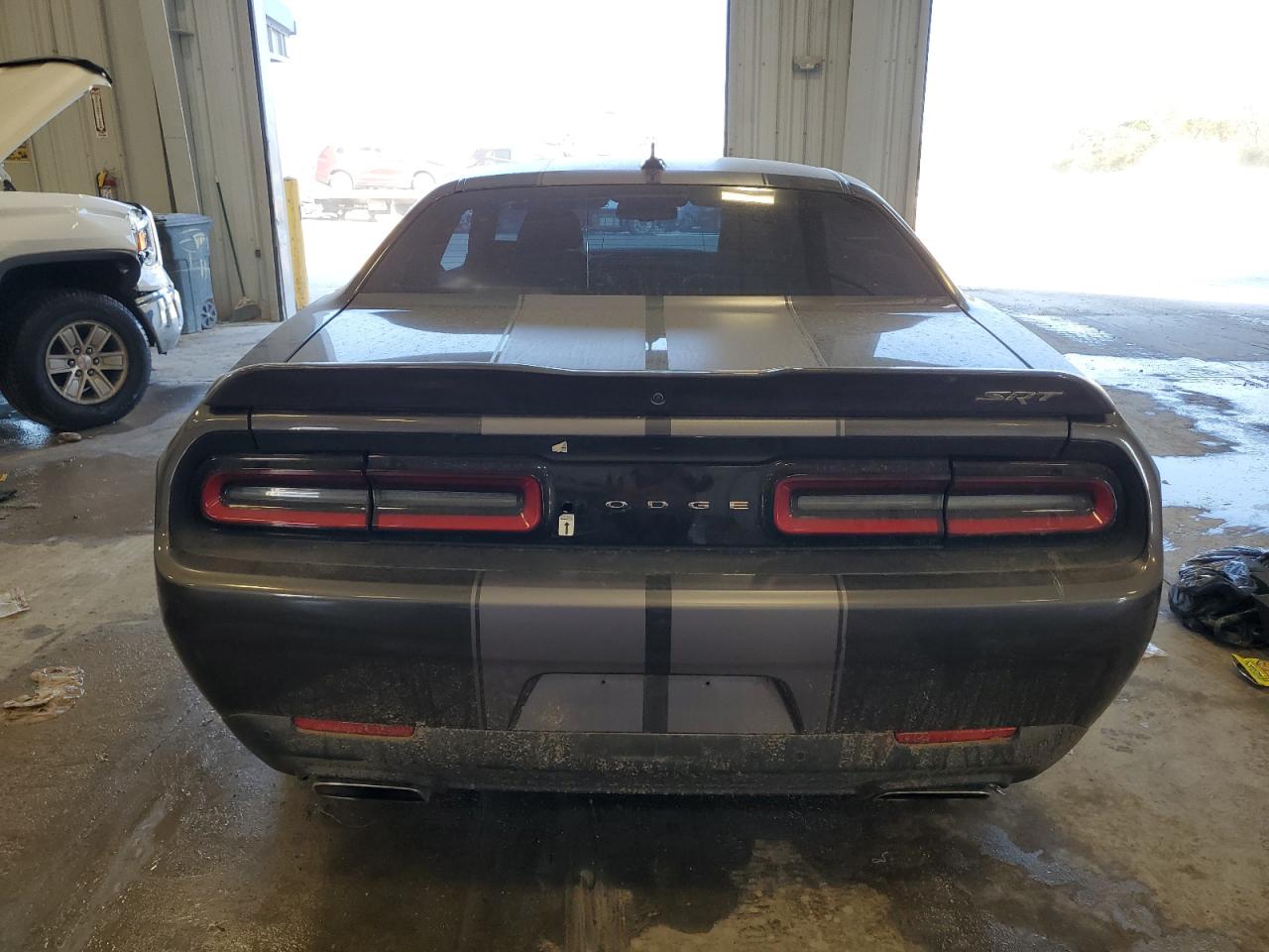 2C3CDYAG8CH176875 2016 Dodge Challenger Sxt