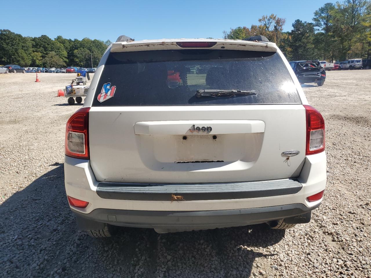 2011 Jeep Compass Sport VIN: 1J4NT1FB6BD189352 Lot: 74177214