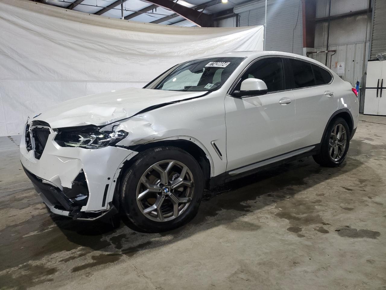 2024 BMW X4 - Image 1