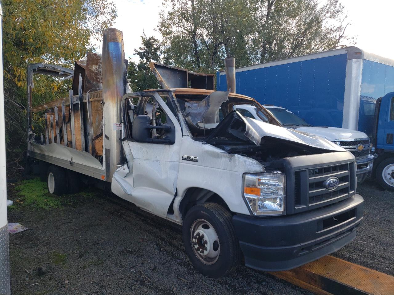 2022 Ford Econoline - Image 4