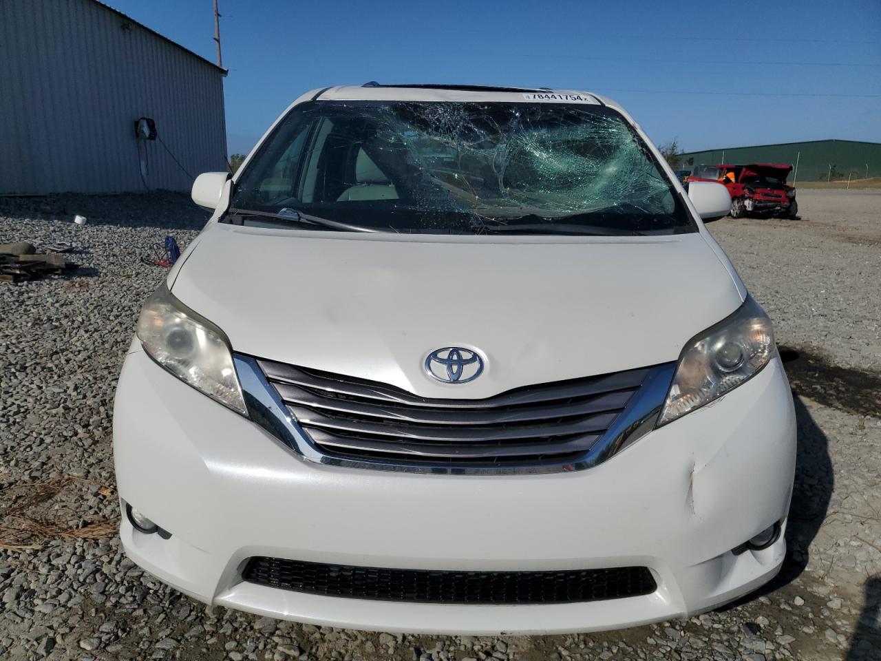 2015 Toyota Sienna - Image 5