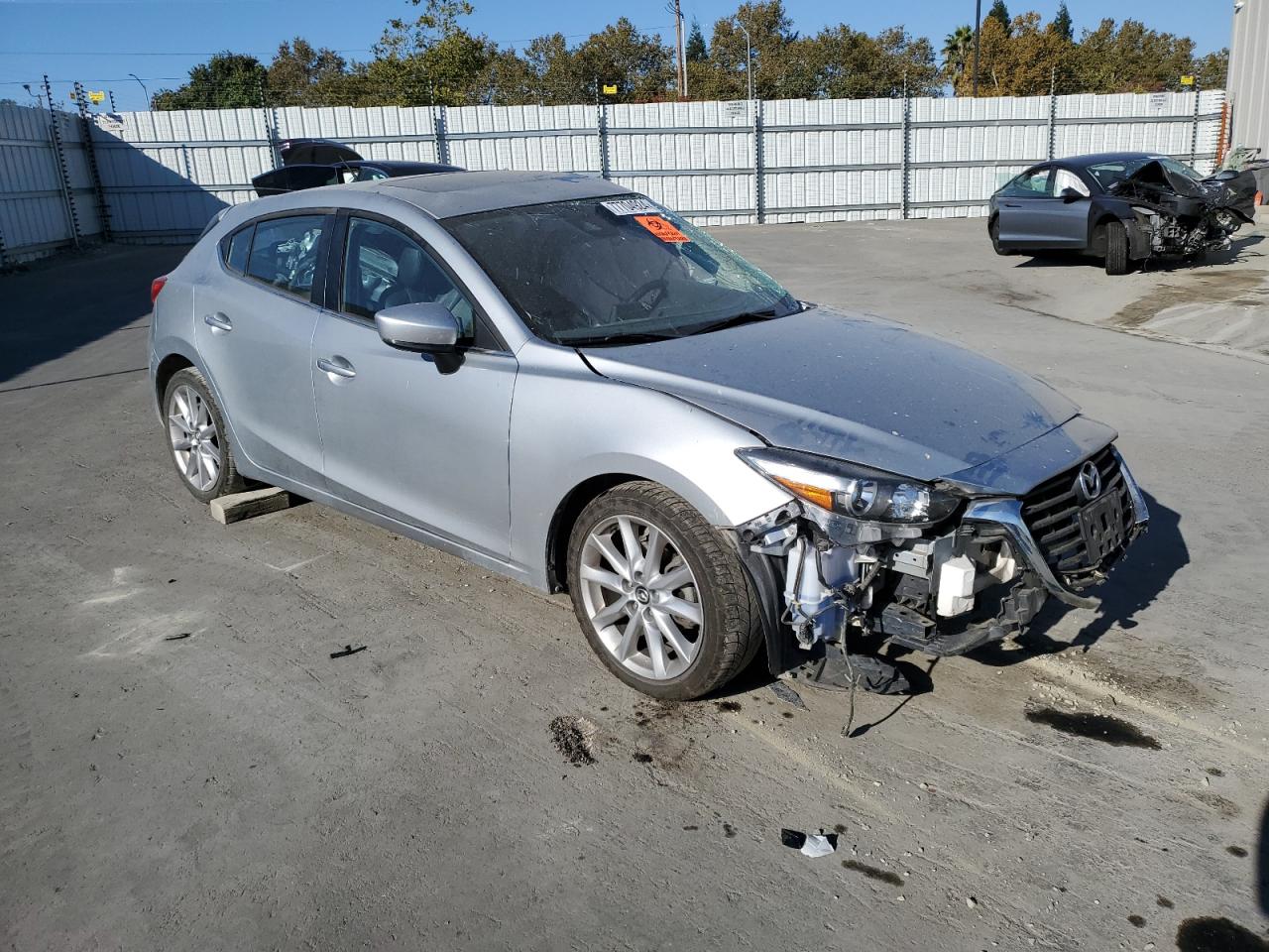 2017 Mazda 3 - Image 4