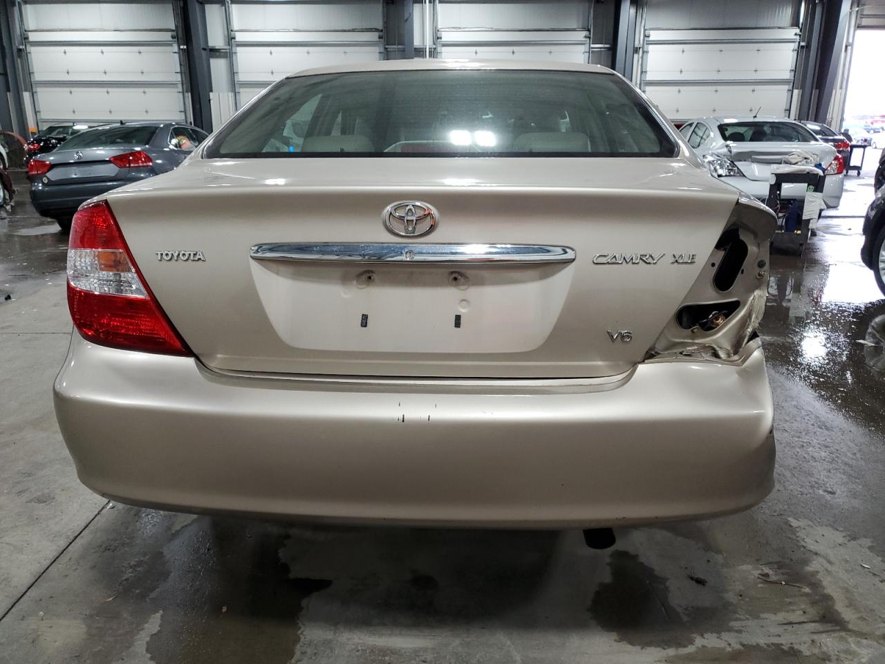 2004 Toyota Camry Le VIN: 4T1BF30K74U576057 Lot: 75514814