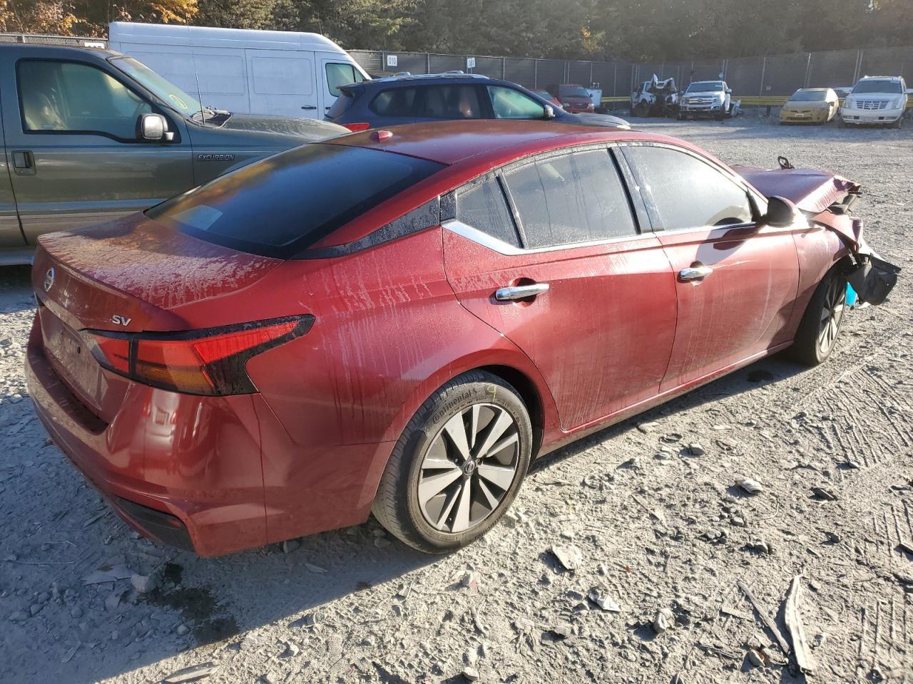 2020 Nissan Altima - Image 3