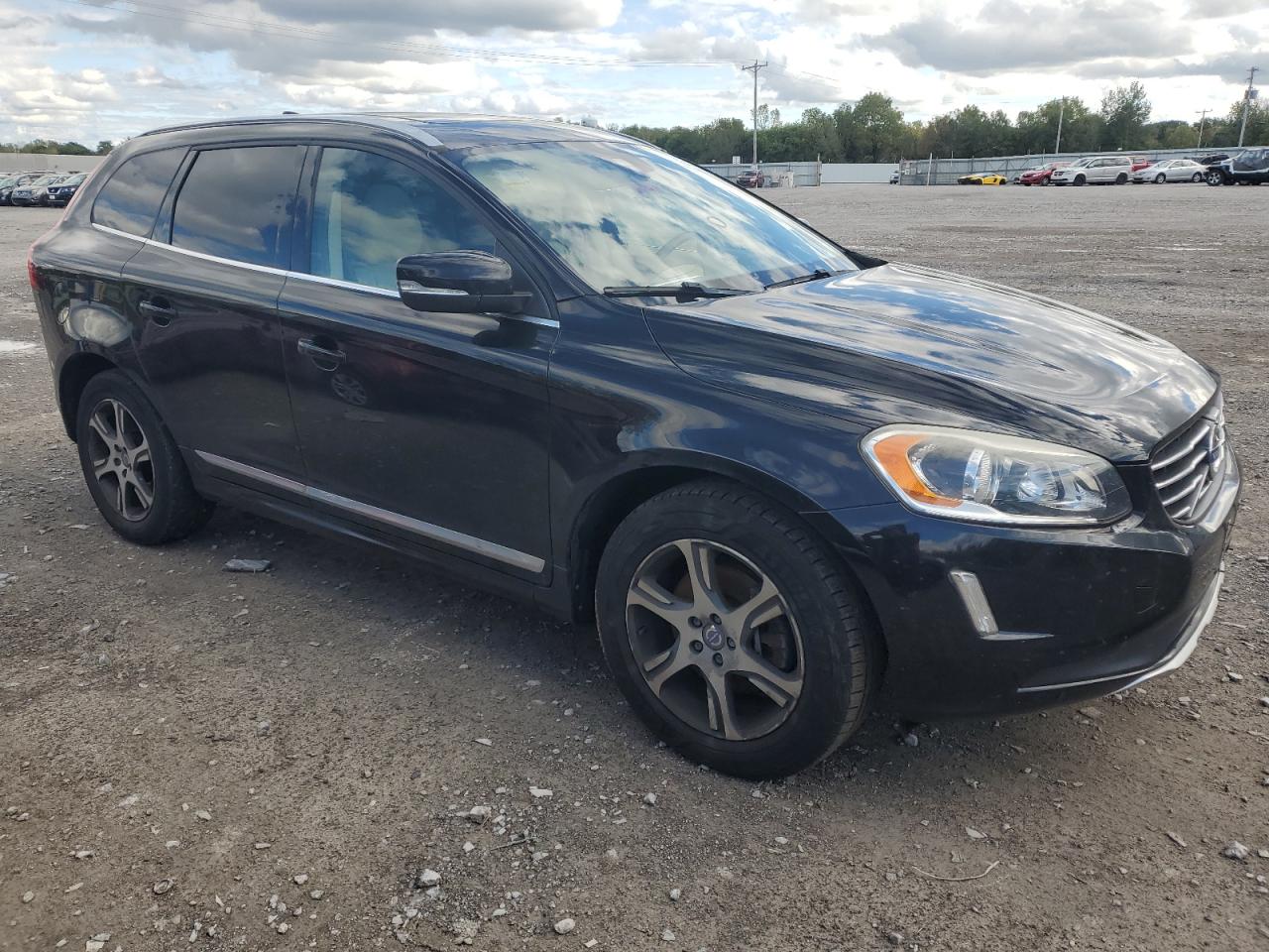 YV4902RK7F2723572 2015 Volvo Xc60 T6 Premier