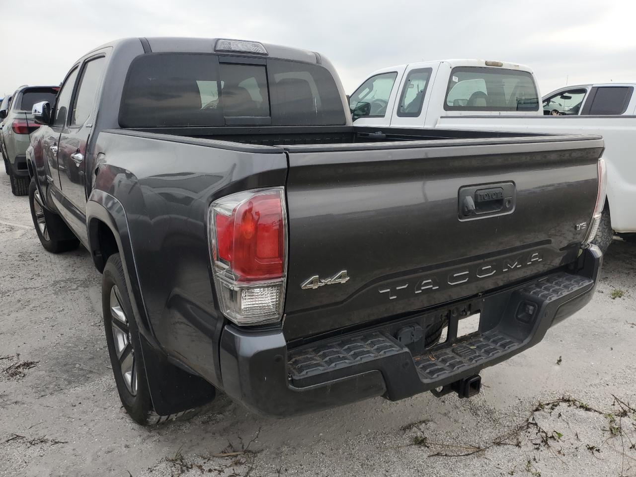 2017 Toyota Tacoma Double Cab VIN: 5TFGZ5ANXHX049267 Lot: 76486144