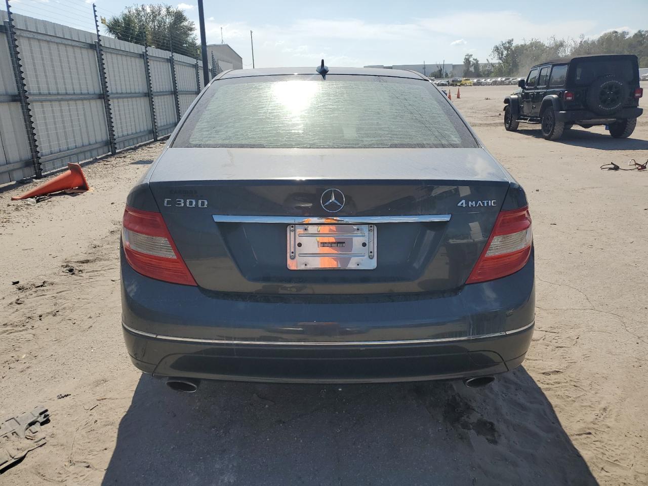 2010 Mercedes-Benz C 300 4Matic VIN: WDDGF8BBXAF467134 Lot: 77973744