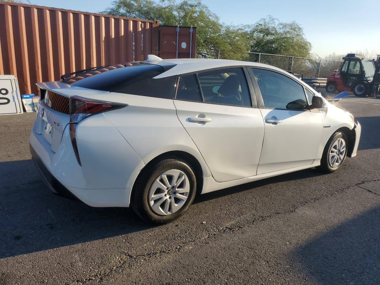 VIN JTDKBRFU3G3016011 2016 TOYOTA PRIUS no.3