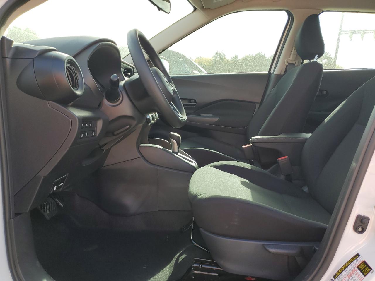 2024 Nissan Kicks - Image 7