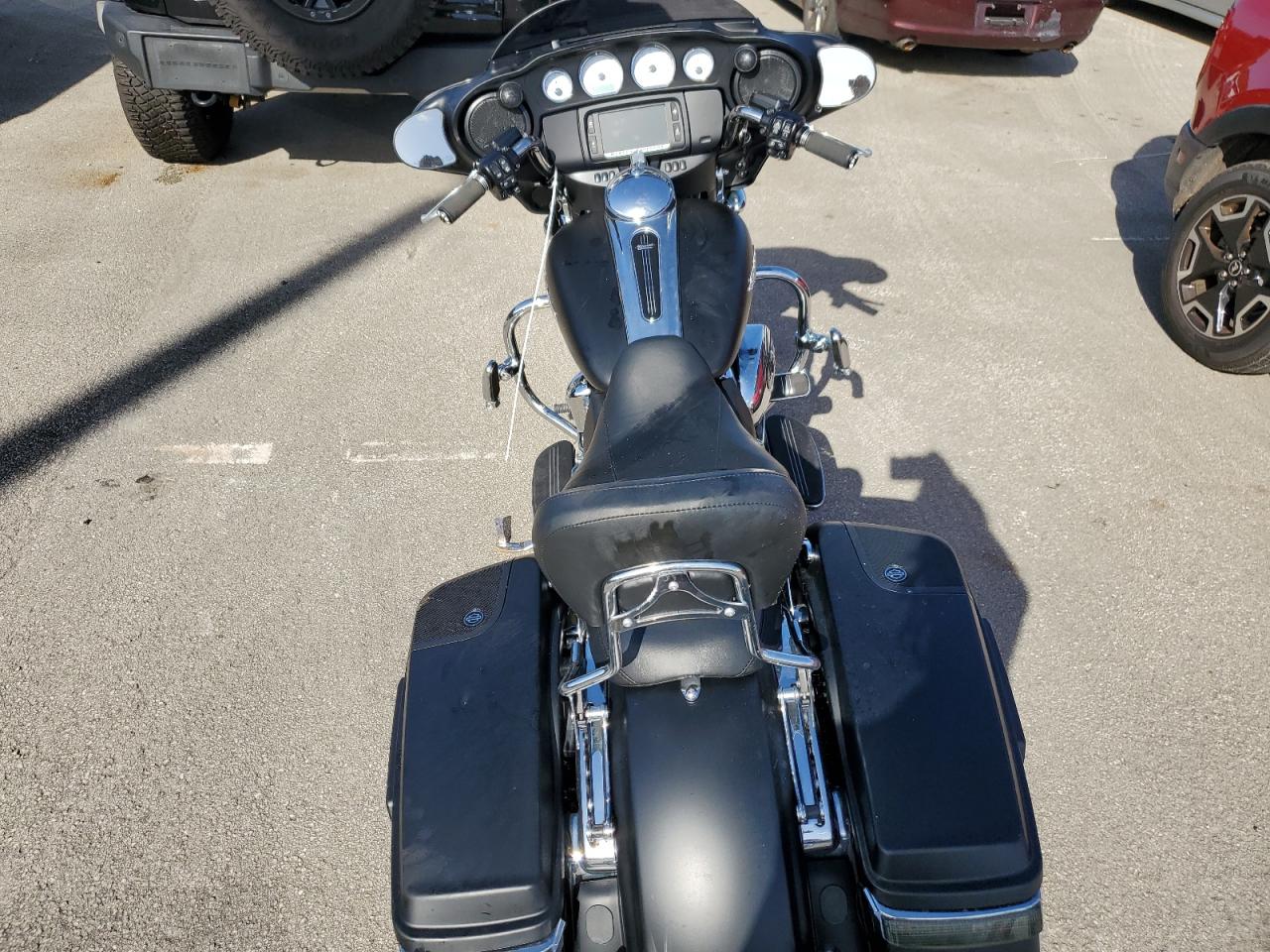 2017 Harley-Davidson Flhxs Street Glide Special VIN: 1HD1KRC12HB623254 Lot: 75120034