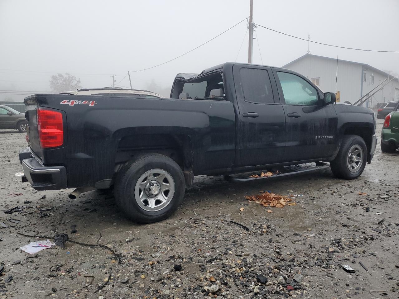 2017 Chevrolet Silverado - Image 3