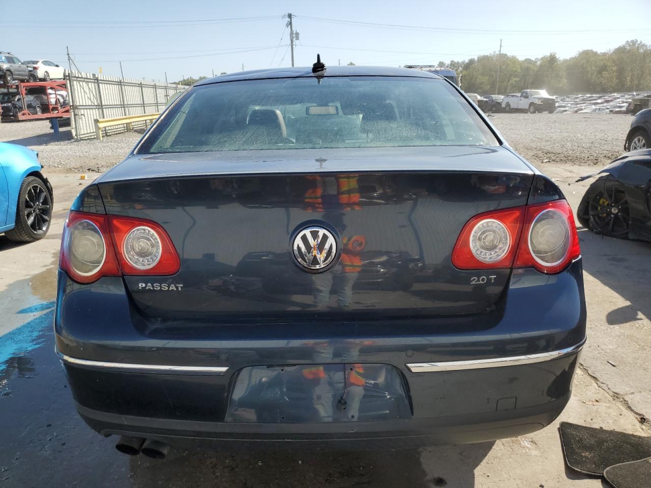 WVWEK73C48E197669 2008 Volkswagen Passat Lux